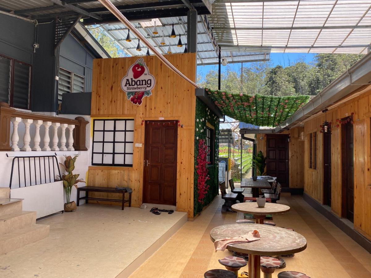 Aiza Homestay Opposite Abang Strawberry Taman Sedia 타나라타 외부 사진