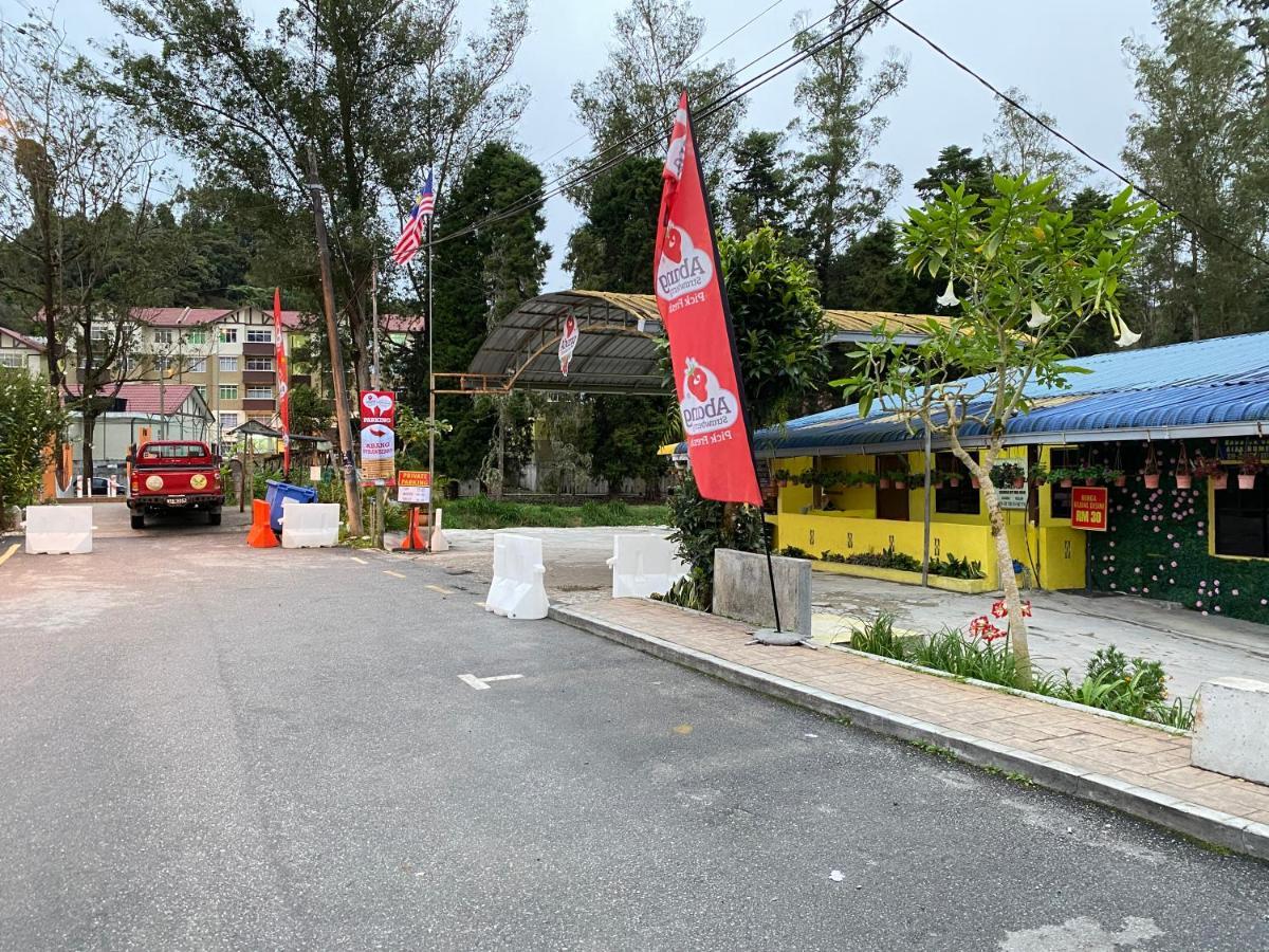 Aiza Homestay Opposite Abang Strawberry Taman Sedia 타나라타 외부 사진