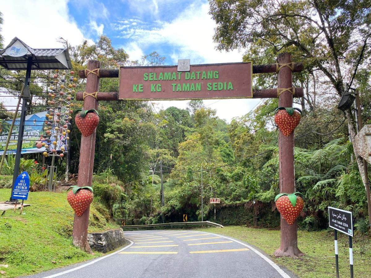 Aiza Homestay Opposite Abang Strawberry Taman Sedia 타나라타 외부 사진