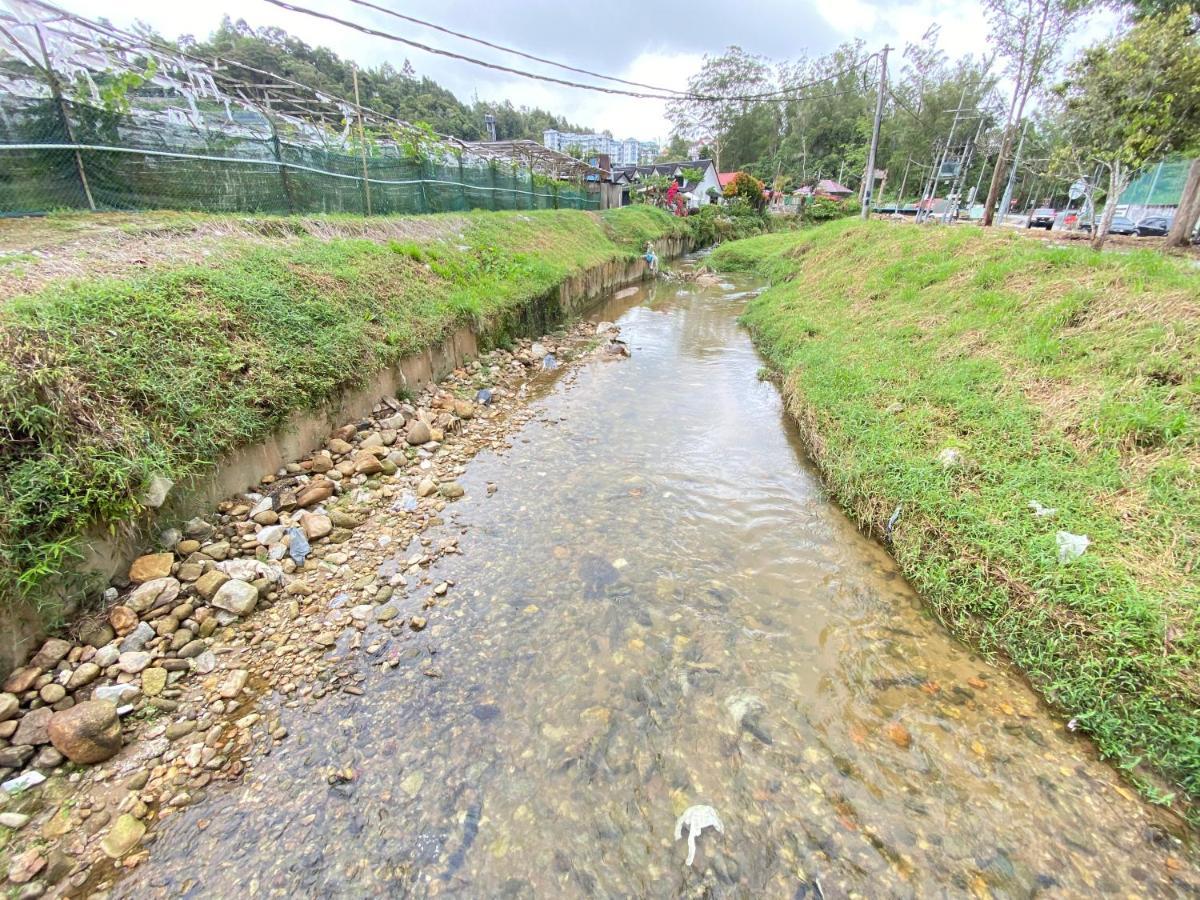 Aiza Homestay Opposite Abang Strawberry Taman Sedia 타나라타 외부 사진